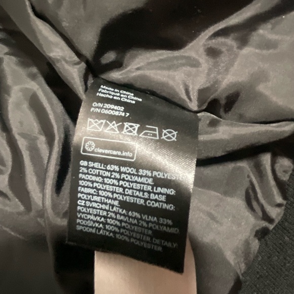 H&M Women’s wool blend Black Varsity Jacket size Small - Picture 4 of 6